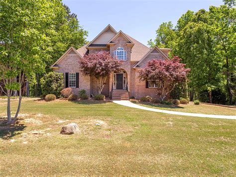 It contains 4 bedrooms and 3 bathrooms. . Zillow trussville